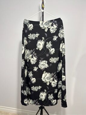 Black Floral Maxi Lightweight  Skirt
